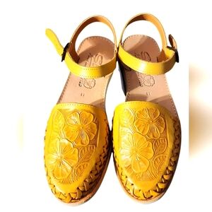 Sbicca Womens Acapulco Huarache Slip On Casual Sandals Casual - Yellow￼￼￼